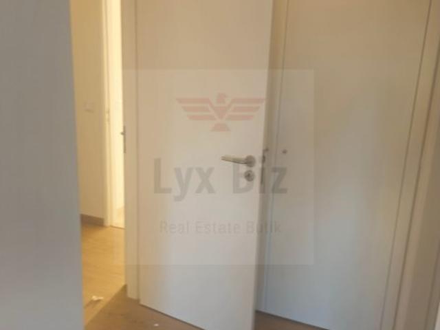 Apartamento T3 Renovado no 3.º Andar, com Garagem Privada e Sótão, Leiria