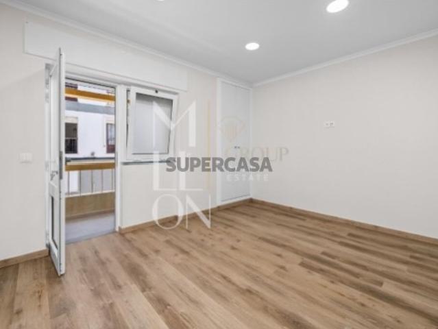 Apartamento T3 Renovado no Centro de Portimão | 320.000 €