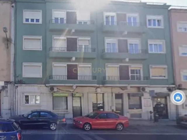 Apartamento T3 Rua Morais Soares Lisboa