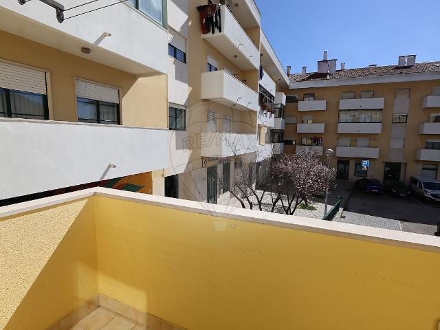 Apartamento T3, Santa Iria de Azoia, São João Da Talha e Bobadela, Loures | BPI Expresso Imobiliário