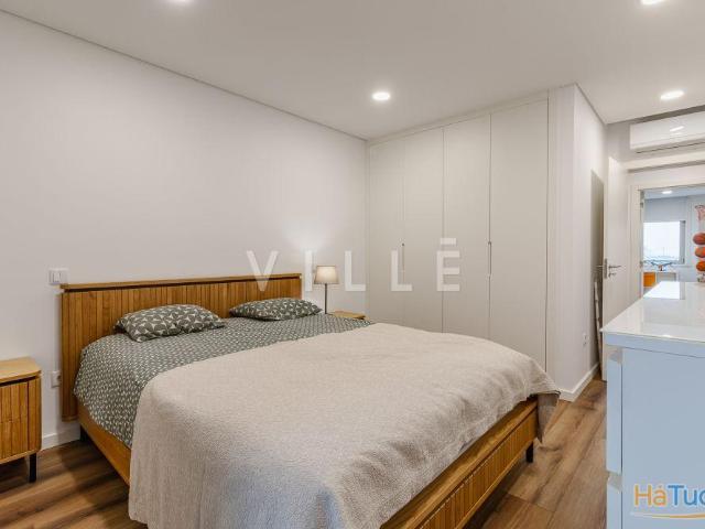 APARTAMENTO T3 SEMI NOVO COM GARAGEM | 26054082669