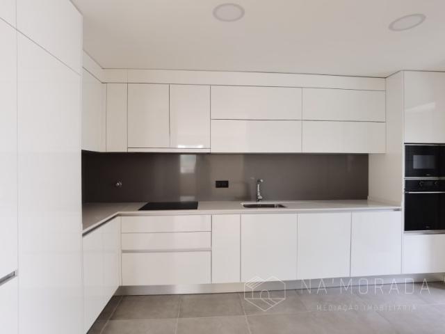 Apartamento T3 semi novo para arrendamento I Passionistas