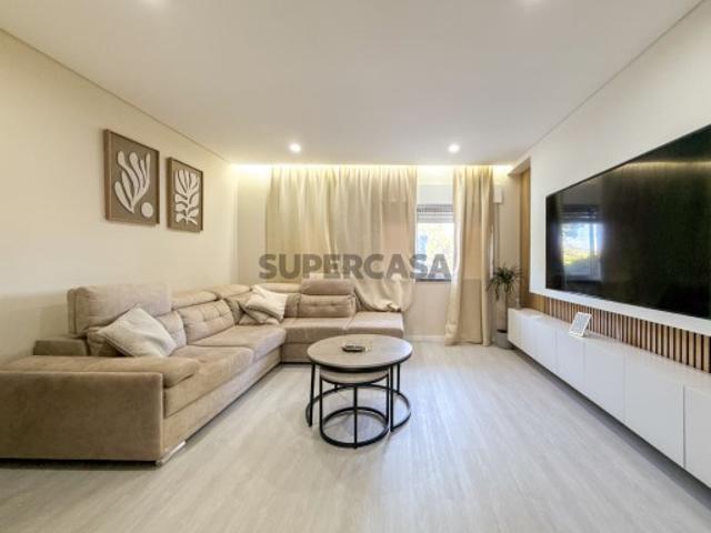 Apartamento T3 Semi Remodelado c/ Sótão Entroncamento