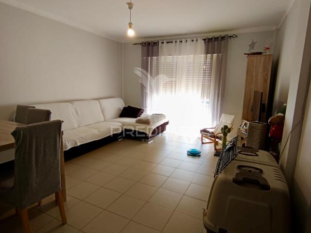 Apartamento T3 Semi Remodelado Setúbal