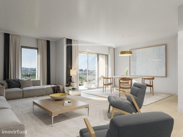 Apartamento T3 Sute com varanda Condomnio de luxo em Setbal