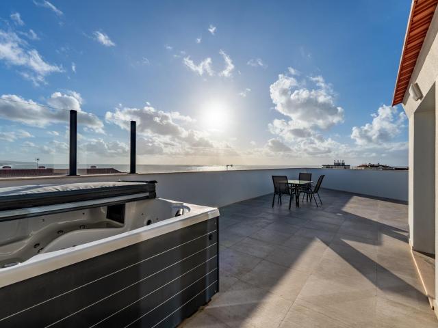 Apartamento T3+T1 com terraço e Vista mar 166m² Ericeira