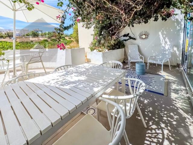 Apartamento T0+1 com Grande Varanda em Condomínio de Prestígio Lagos, Algarve