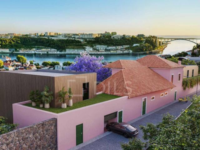 Apartamento T0+1 com jardim, no Porto