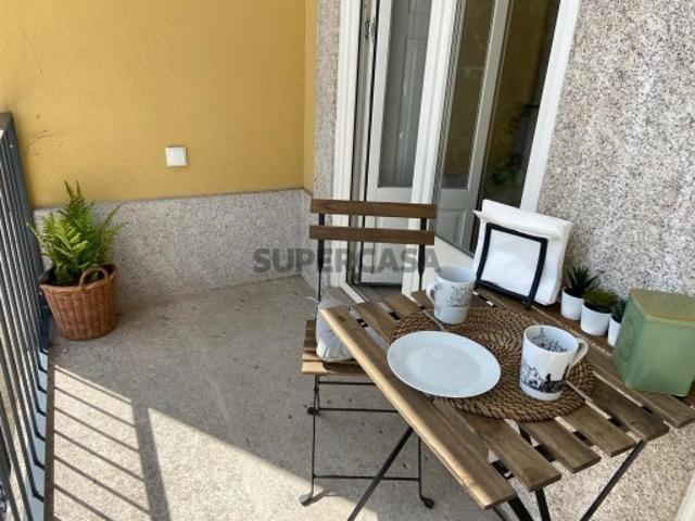 Apartamento T0+1, com varanda, Rua Dom João IV, Porto
