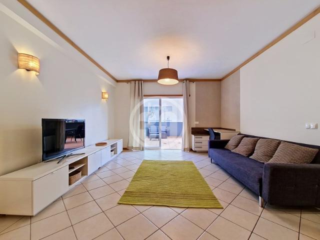 Apartamento T0+1 em Albufeira Condomínio Privado em Zona Calma