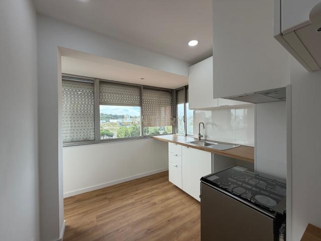 Apartamento T0+1 em Benfica, Lisboa com Vista Panorâmica