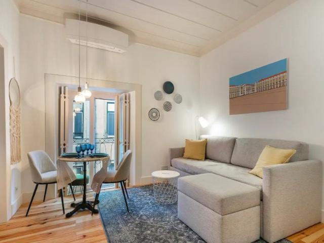 Apartamento T0+1 mobilado no Intendente, Lisboa