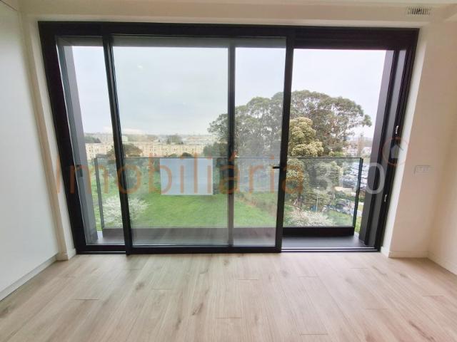 Apartamento T0+1 Novo Caulinos
