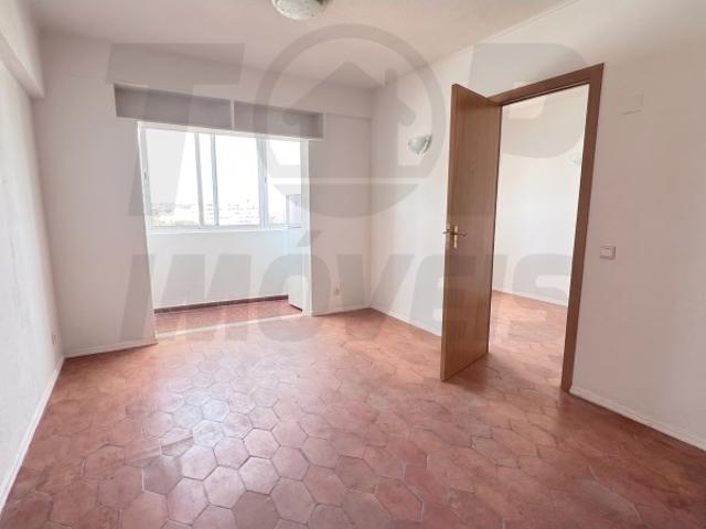 Apartamento T0+1 Quarteira 280.000€