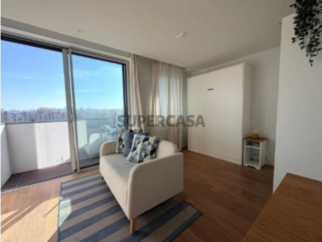 Apartamento T0 totalmente mobilado Empreendimento Evolution