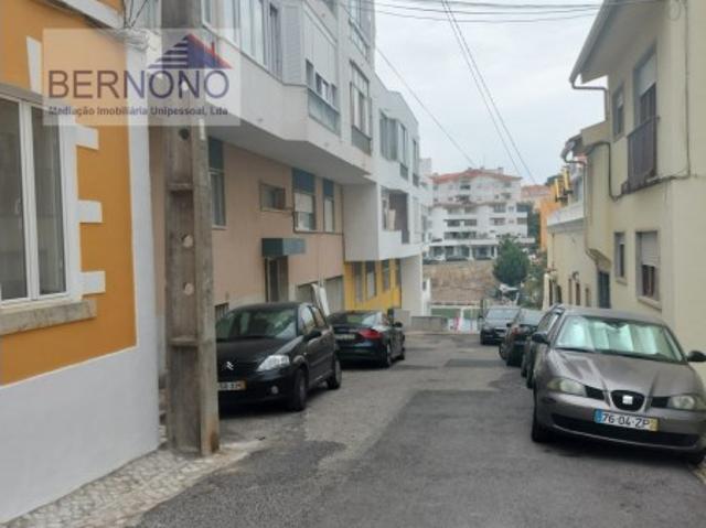 Apartamento T0 transformado em T1