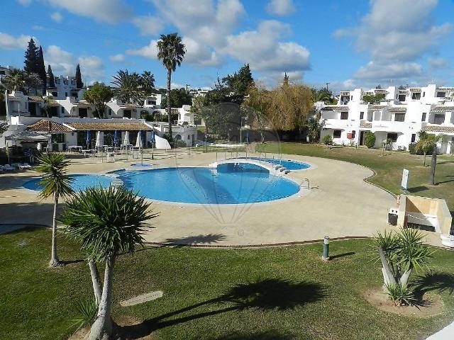 Apartamento T0 à venda em Albufeira