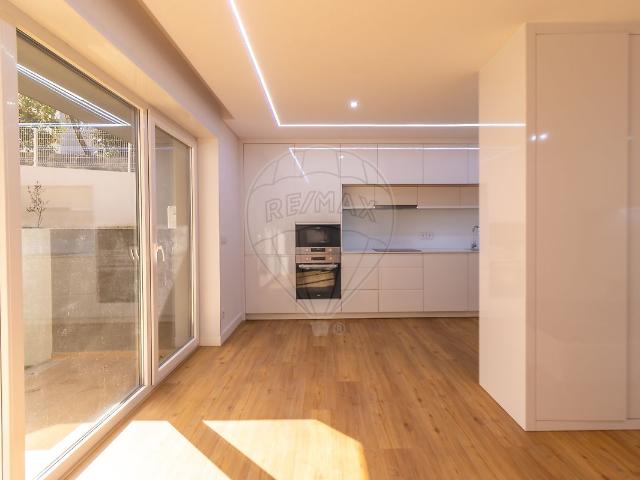 Apartamento T0, Cedofeita, Santo Ildefonso, Sé, Miragaia, São Nicolau e Vitória, Porto | BPI Expresso Imobiliário