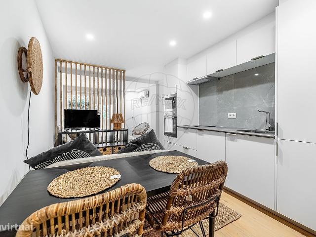 Apartamento T0 com terrao na avenida central em Braga!