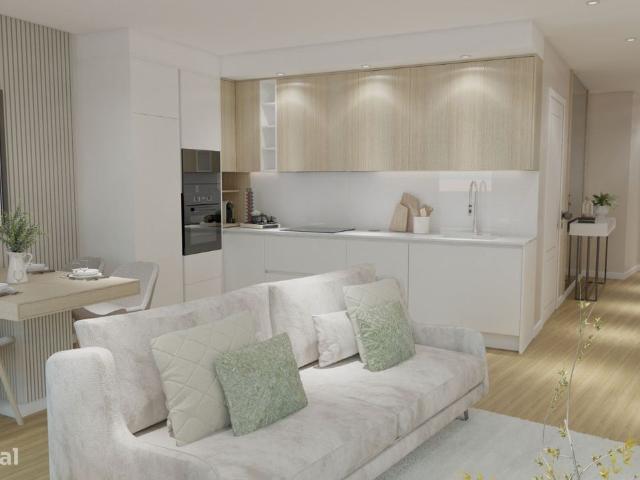 Apartamento T0 Com terrao garagem, junto praia