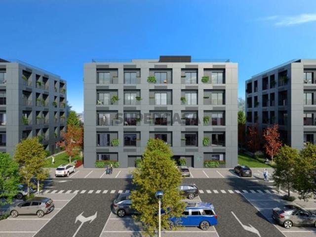 Apartamento T0 com varanda em novo empreendimento em Carcavelos