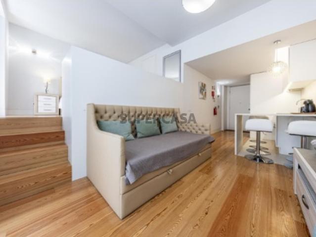 Apartamento T0 com vista, Baixa Chiado, Lisboa