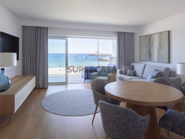 Apartamento T0 com vista mar, terraço e rentabilidade garantida, em Sesimbra