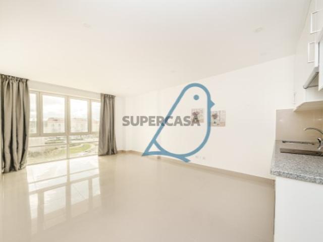 Apartamento T0 / Cozinha Equipada / Parqueamento /Fátima