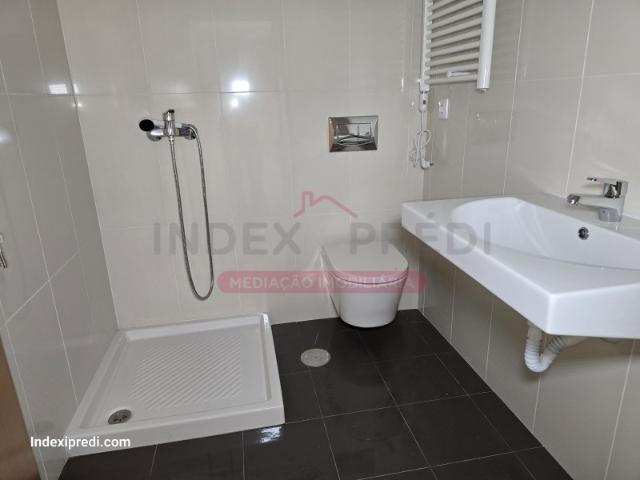 Apartamento T0 C/lugar de garagem de excelentes acabamentos