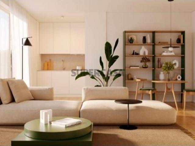 Apartamento T0 DUPLEX com terraço e varandas a 200m da praia