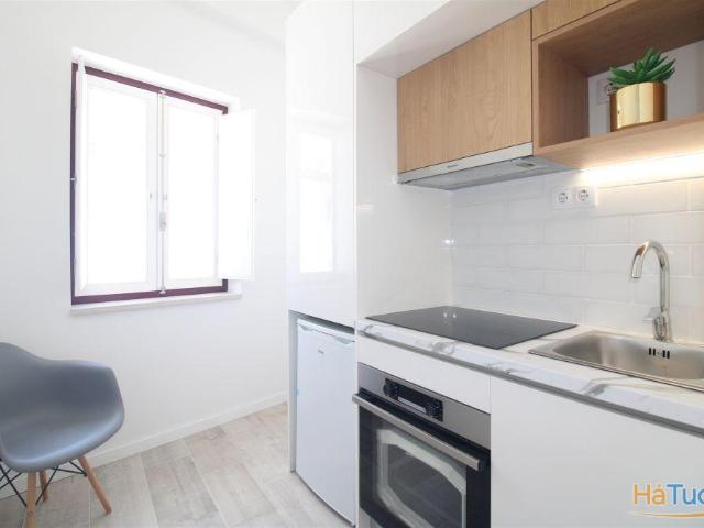 Apartamento T0 Duplex na zona da Baixa | 26064091429