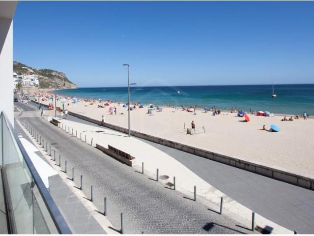 Apartamento T0 Duplex vista mar na primeira linha de praia e. 117m² Sesimbra Santiago