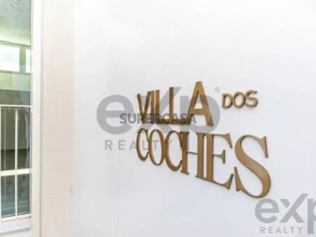 Apartamento T0 em Alcântara
