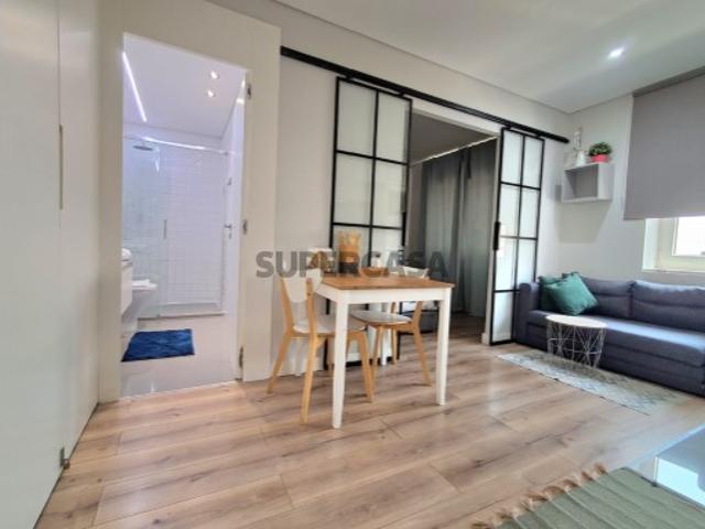 Apartamento T0 em Campanhã