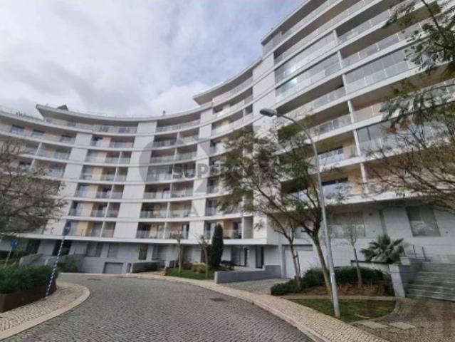Apartamento T3 em Oeiras e São Julião da Barra, Paço de Arcos e Caxias