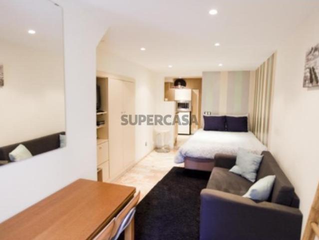 Apartamento T0 em Santa Maria Maior