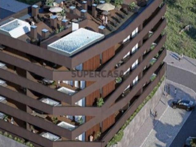 Apartamento T0 em Santa Marinha