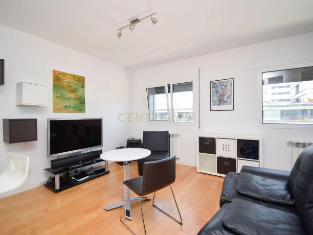 Apartamento T0 na Rua do Volga, Parque das Nações, Lisboa