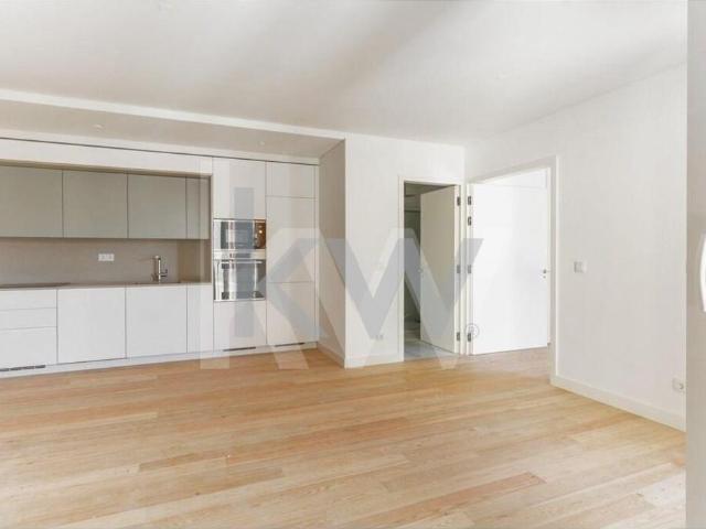 Apartamento T0 no edifício Baker's Residence em Campolide