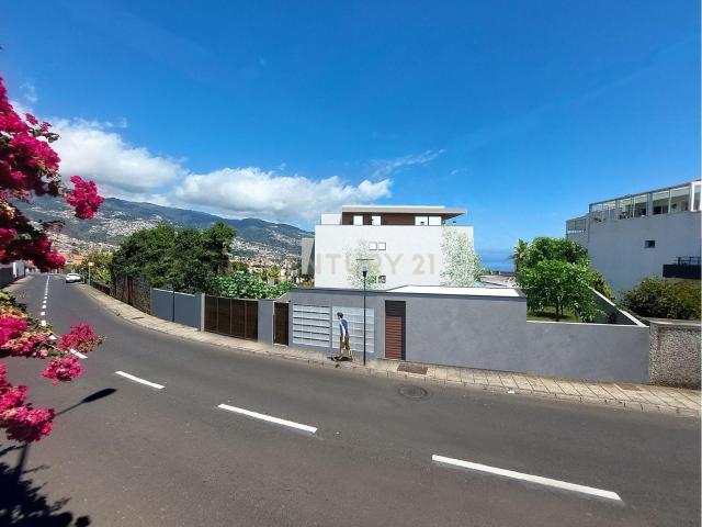 Apartamento T0 Novo à Venda em São Martinho – Luxo, Conforto e Exclusividade!