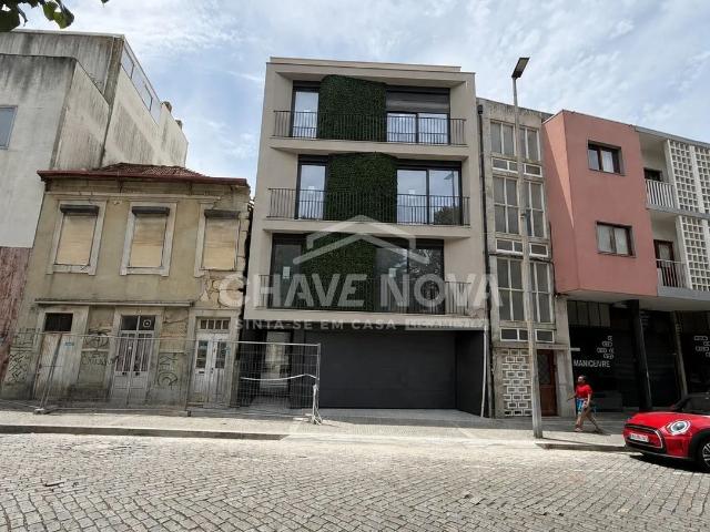 Apartamento T0 Novo c/Arrumo em Matosinhos Sul