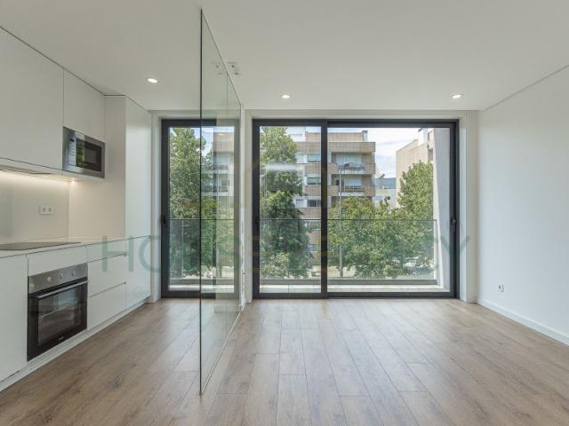 Apartamento T0 Novo com Varanda e Lugar de Garagem | Agra Campus 3 Pedrouços