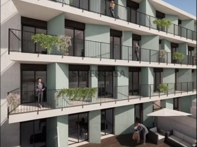 Apartamento T0 para venda na Rua de Costa Cabral no Porto