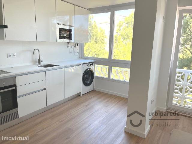 Apartamento T0 Remodelado no Junqueiro Parede