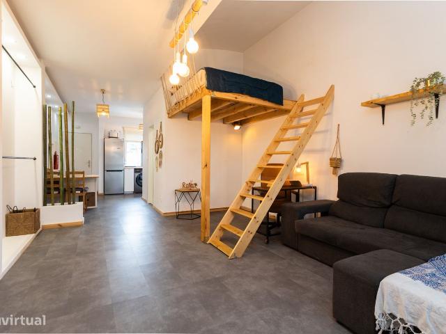 Apartamento T0 remodelado em Palmela Vilage