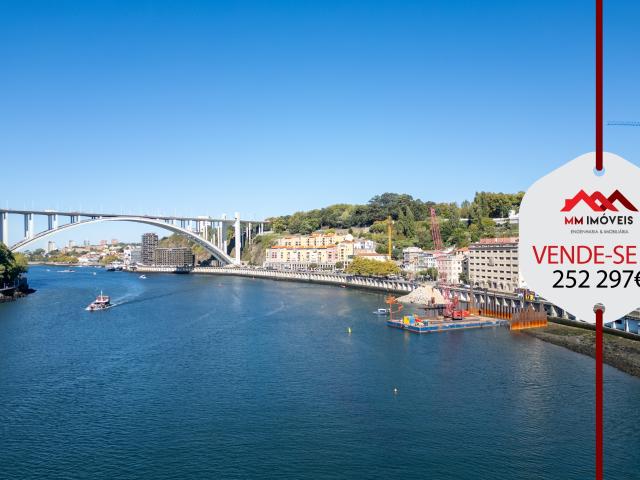 Apartamento T0| Reabilitado | Lordelo Ouro | Rio Douro