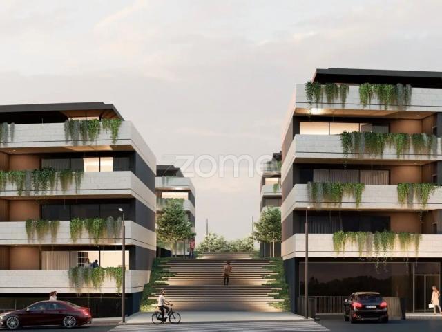 Apartamento T1+1 3E localizado no piso 3, com área total de 145 m2