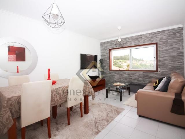 Apartamento T1+1 com garagem Box em Pedroso Vila Nova de Gaia
