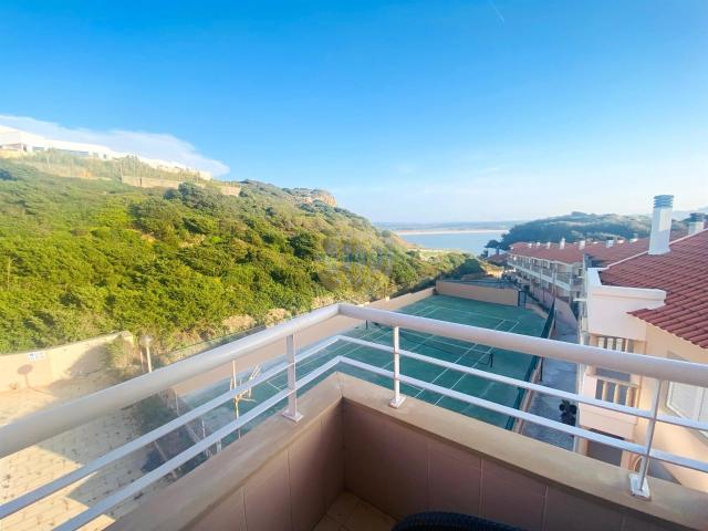 Apartamento T1+1 com parqueamento e com vista mar São Mart. 73m² São Martinho Do Porto