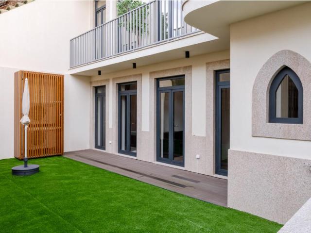 Apartamento T1+1 com pátio, em Cedofeita no Porto 84m² Cedofeita, Santo Ildefonso, Sé, Miragaia, São Nicolau e Vitória